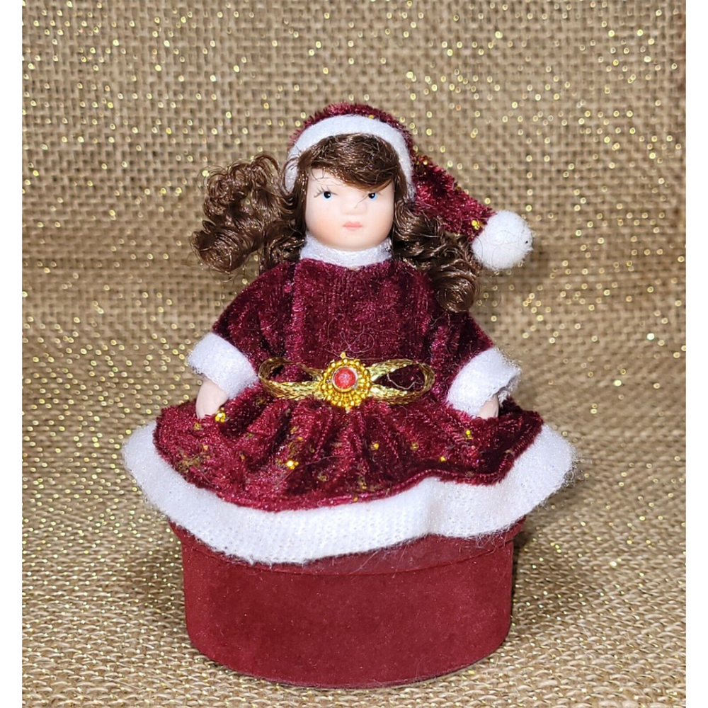 Porcelain Doll Jewelry Trinket Gift Box Garnet Red Velvet Christmas Or Birthday‎